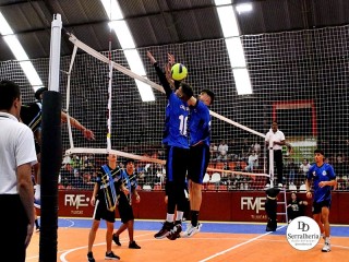 
<a style='margin-left: 5px;' class='btn btn-xs btn-social btn-facebook' href='https://www.facebook.com/sharer/sharer.php?u=https://www.boladovale.com.br/imgs/800-800-90/conteudo/fotos/2008/img2569.jpg' rel='popup' data-width='500' data-height='400'><i class='fa fa-facebook'></i>Compartilhar <span class='hidden-xs'>no Facebook</span>
</a> 
<a class='btn btn-default btn-xs' target='_blank' href='imgs/800-800-90/conteudo/fotos/2008/img2569.jpg'>
<span class='glyphicon glyphicon-cloud-download'></span> Salvar
</a> 
<span></span>