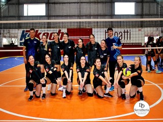 
<a style='margin-left: 5px;' class='btn btn-xs btn-social btn-facebook' href='https://www.facebook.com/sharer/sharer.php?u=https://www.boladovale.com.br/imgs/800-800-90/conteudo/fotos/2008/img2642.jpg' rel='popup' data-width='500' data-height='400'><i class='fa fa-facebook'></i>Compartilhar <span class='hidden-xs'>no Facebook</span>
</a> 
<a class='btn btn-default btn-xs' target='_blank' href='imgs/800-800-90/conteudo/fotos/2008/img2642.jpg'>
<span class='glyphicon glyphicon-cloud-download'></span> Salvar
</a> 
<span></span>