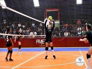 
<a style='margin-left: 5px;' class='btn btn-xs btn-social btn-facebook' href='https://www.facebook.com/sharer/sharer.php?u=https://www.boladovale.com.br/imgs/800-800-90/conteudo/fotos/2008/img2716.jpg' rel='popup' data-width='500' data-height='400'><i class='fa fa-facebook'></i>Compartilhar <span class='hidden-xs'>no Facebook</span>
</a> 
<a class='btn btn-default btn-xs' target='_blank' href='imgs/800-800-90/conteudo/fotos/2008/img2716.jpg'>
<span class='glyphicon glyphicon-cloud-download'></span> Salvar
</a> 
<span></span>