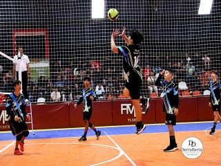 
<a style='margin-left: 5px;' class='btn btn-xs btn-social btn-facebook' href='https://www.facebook.com/sharer/sharer.php?u=https://www.boladovale.com.br/imgs/800-800-90/conteudo/fotos/2008/img2756.jpg' rel='popup' data-width='500' data-height='400'><i class='fa fa-facebook'></i>Compartilhar <span class='hidden-xs'>no Facebook</span>
</a> 
<a class='btn btn-default btn-xs' target='_blank' href='imgs/800-800-90/conteudo/fotos/2008/img2756.jpg'>
<span class='glyphicon glyphicon-cloud-download'></span> Salvar
</a> 
<span></span>