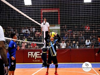 
<a style='margin-left: 5px;' class='btn btn-xs btn-social btn-facebook' href='https://www.facebook.com/sharer/sharer.php?u=https://www.boladovale.com.br/imgs/800-800-90/conteudo/fotos/2008/img2758.jpg' rel='popup' data-width='500' data-height='400'><i class='fa fa-facebook'></i>Compartilhar <span class='hidden-xs'>no Facebook</span>
</a> 
<a class='btn btn-default btn-xs' target='_blank' href='imgs/800-800-90/conteudo/fotos/2008/img2758.jpg'>
<span class='glyphicon glyphicon-cloud-download'></span> Salvar
</a> 
<span></span>