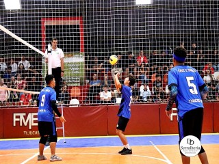 
<a style='margin-left: 5px;' class='btn btn-xs btn-social btn-facebook' href='https://www.facebook.com/sharer/sharer.php?u=https://www.boladovale.com.br/imgs/800-800-90/conteudo/fotos/2008/img2791.jpg' rel='popup' data-width='500' data-height='400'><i class='fa fa-facebook'></i>Compartilhar <span class='hidden-xs'>no Facebook</span>
</a> 
<a class='btn btn-default btn-xs' target='_blank' href='imgs/800-800-90/conteudo/fotos/2008/img2791.jpg'>
<span class='glyphicon glyphicon-cloud-download'></span> Salvar
</a> 
<span></span>