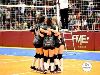 
<a style='margin-left: 5px;' class='btn btn-xs btn-social btn-facebook' href='https://www.facebook.com/sharer/sharer.php?u=https://www.boladovale.com.br/imgs/800-800-90/conteudo/fotos/2008/img9057.jpg' rel='popup' data-width='500' data-height='400'><i class='fa fa-facebook'></i>Compartilhar <span class='hidden-xs'>no Facebook</span>
</a> 
<a class='btn btn-default btn-xs' target='_blank' href='imgs/800-800-90/conteudo/fotos/2008/img9057.jpg'>
<span class='glyphicon glyphicon-cloud-download'></span> Salvar
</a> 
<span></span>