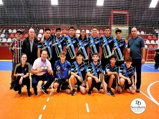 
<a style='margin-left: 5px;' class='btn btn-xs btn-social btn-facebook' href='https://www.facebook.com/sharer/sharer.php?u=https://www.boladovale.com.br/imgs/800-800-90/conteudo/fotos/2009/img2605.jpg' rel='popup' data-width='500' data-height='400'><i class='fa fa-facebook'></i>Compartilhar <span class='hidden-xs'>no Facebook</span>
</a> 
<a class='btn btn-default btn-xs' target='_blank' href='imgs/800-800-90/conteudo/fotos/2009/img2605.jpg'>
<span class='glyphicon glyphicon-cloud-download'></span> Salvar
</a> 
<span></span>