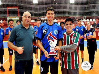 
<a style='margin-left: 5px;' class='btn btn-xs btn-social btn-facebook' href='https://www.facebook.com/sharer/sharer.php?u=https://www.boladovale.com.br/imgs/800-800-90/conteudo/fotos/2009/img2616.jpg' rel='popup' data-width='500' data-height='400'><i class='fa fa-facebook'></i>Compartilhar <span class='hidden-xs'>no Facebook</span>
</a> 
<a class='btn btn-default btn-xs' target='_blank' href='imgs/800-800-90/conteudo/fotos/2009/img2616.jpg'>
<span class='glyphicon glyphicon-cloud-download'></span> Salvar
</a> 
<span></span>