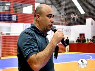 
<a style='margin-left: 5px;' class='btn btn-xs btn-social btn-facebook' href='https://www.facebook.com/sharer/sharer.php?u=https://www.boladovale.com.br/imgs/800-800-90/conteudo/fotos/2009/img2810.jpg' rel='popup' data-width='500' data-height='400'><i class='fa fa-facebook'></i>Compartilhar <span class='hidden-xs'>no Facebook</span>
</a> 
<a class='btn btn-default btn-xs' target='_blank' href='imgs/800-800-90/conteudo/fotos/2009/img2810.jpg'>
<span class='glyphicon glyphicon-cloud-download'></span> Salvar
</a> 
<span></span>