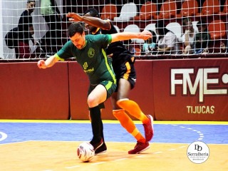 
<a style='margin-left: 5px;' class='btn btn-xs btn-social btn-facebook' href='https://www.facebook.com/sharer/sharer.php?u=https://www.boladovale.com.br/imgs/800-800-90/conteudo/fotos/2010/img9102.jpg' rel='popup' data-width='500' data-height='400'><i class='fa fa-facebook'></i>Compartilhar <span class='hidden-xs'>no Facebook</span>
</a> 
<a class='btn btn-default btn-xs' target='_blank' href='imgs/800-800-90/conteudo/fotos/2010/img9102.jpg'>
<span class='glyphicon glyphicon-cloud-download'></span> Salvar
</a> 
<span></span>