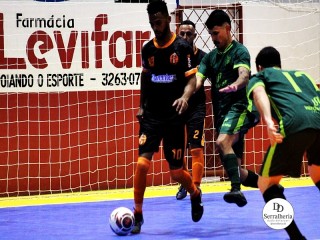 
<a style='margin-left: 5px;' class='btn btn-xs btn-social btn-facebook' href='https://www.facebook.com/sharer/sharer.php?u=https://www.boladovale.com.br/imgs/800-800-90/conteudo/fotos/2010/img9167.jpg' rel='popup' data-width='500' data-height='400'><i class='fa fa-facebook'></i>Compartilhar <span class='hidden-xs'>no Facebook</span>
</a> 
<a class='btn btn-default btn-xs' target='_blank' href='imgs/800-800-90/conteudo/fotos/2010/img9167.jpg'>
<span class='glyphicon glyphicon-cloud-download'></span> Salvar
</a> 
<span></span>