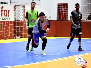 
<a style='margin-left: 5px;' class='btn btn-xs btn-social btn-facebook' href='https://www.facebook.com/sharer/sharer.php?u=https://www.boladovale.com.br/imgs/800-800-90/conteudo/fotos/2015/img9792.jpg' rel='popup' data-width='500' data-height='400'><i class='fa fa-facebook'></i>Compartilhar <span class='hidden-xs'>no Facebook</span>
</a> 
<a class='btn btn-default btn-xs' target='_blank' href='imgs/800-800-90/conteudo/fotos/2015/img9792.jpg'>
<span class='glyphicon glyphicon-cloud-download'></span> Salvar
</a> 
<span></span>