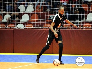 
<a style='margin-left: 5px;' class='btn btn-xs btn-social btn-facebook' href='https://www.facebook.com/sharer/sharer.php?u=https://www.boladovale.com.br/imgs/800-800-90/conteudo/fotos/2019/img0240.jpg' rel='popup' data-width='500' data-height='400'><i class='fa fa-facebook'></i>Compartilhar <span class='hidden-xs'>no Facebook</span>
</a> 
<a class='btn btn-default btn-xs' target='_blank' href='imgs/800-800-90/conteudo/fotos/2019/img0240.jpg'>
<span class='glyphicon glyphicon-cloud-download'></span> Salvar
</a> 
<span></span>