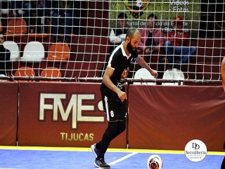 
<a style='margin-left: 5px;' class='btn btn-xs btn-social btn-facebook' href='https://www.facebook.com/sharer/sharer.php?u=https://www.boladovale.com.br/imgs/800-800-90/conteudo/fotos/2019/img0268.jpg' rel='popup' data-width='500' data-height='400'><i class='fa fa-facebook'></i>Compartilhar <span class='hidden-xs'>no Facebook</span>
</a> 
<a class='btn btn-default btn-xs' target='_blank' href='imgs/800-800-90/conteudo/fotos/2019/img0268.jpg'>
<span class='glyphicon glyphicon-cloud-download'></span> Salvar
</a> 
<span></span>