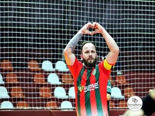 
<a style='margin-left: 5px;' class='btn btn-xs btn-social btn-facebook' href='https://www.facebook.com/sharer/sharer.php?u=https://www.boladovale.com.br/imgs/800-800-90/conteudo/fotos/2021/img0507.jpg' rel='popup' data-width='500' data-height='400'><i class='fa fa-facebook'></i>Compartilhar <span class='hidden-xs'>no Facebook</span>
</a> 
<a class='btn btn-default btn-xs' target='_blank' href='imgs/800-800-90/conteudo/fotos/2021/img0507.jpg'>
<span class='glyphicon glyphicon-cloud-download'></span> Salvar
</a> 
<span></span>