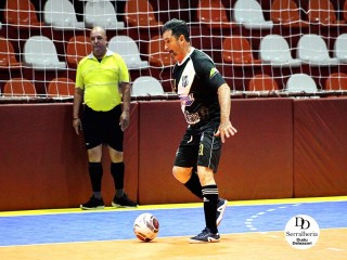 
<a style='margin-left: 5px;' class='btn btn-xs btn-social btn-facebook' href='https://www.facebook.com/sharer/sharer.php?u=https://www.boladovale.com.br/imgs/800-800-90/conteudo/fotos/2022/img3696.jpg' rel='popup' data-width='500' data-height='400'><i class='fa fa-facebook'></i>Compartilhar <span class='hidden-xs'>no Facebook</span>
</a> 
<a class='btn btn-default btn-xs' target='_blank' href='imgs/800-800-90/conteudo/fotos/2022/img3696.jpg'>
<span class='glyphicon glyphicon-cloud-download'></span> Salvar
</a> 
<span></span>