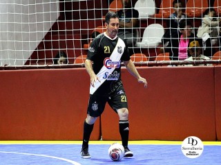 
<a style='margin-left: 5px;' class='btn btn-xs btn-social btn-facebook' href='https://www.facebook.com/sharer/sharer.php?u=https://www.boladovale.com.br/imgs/800-800-90/conteudo/fotos/2022/img3746.jpg' rel='popup' data-width='500' data-height='400'><i class='fa fa-facebook'></i>Compartilhar <span class='hidden-xs'>no Facebook</span>
</a> 
<a class='btn btn-default btn-xs' target='_blank' href='imgs/800-800-90/conteudo/fotos/2022/img3746.jpg'>
<span class='glyphicon glyphicon-cloud-download'></span> Salvar
</a> 
<span></span>