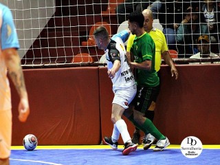 
<a style='margin-left: 5px;' class='btn btn-xs btn-social btn-facebook' href='https://www.facebook.com/sharer/sharer.php?u=https://www.boladovale.com.br/imgs/800-800-90/conteudo/fotos/2023/img3839.jpg' rel='popup' data-width='500' data-height='400'><i class='fa fa-facebook'></i>Compartilhar <span class='hidden-xs'>no Facebook</span>
</a> 
<a class='btn btn-default btn-xs' target='_blank' href='imgs/800-800-90/conteudo/fotos/2023/img3839.jpg'>
<span class='glyphicon glyphicon-cloud-download'></span> Salvar
</a> 
<span></span>