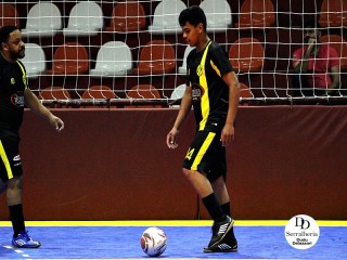 
<a style='margin-left: 5px;' class='btn btn-xs btn-social btn-facebook' href='https://www.facebook.com/sharer/sharer.php?u=https://www.boladovale.com.br/imgs/800-800-90/conteudo/fotos/2024/img3961.jpg' rel='popup' data-width='500' data-height='400'><i class='fa fa-facebook'></i>Compartilhar <span class='hidden-xs'>no Facebook</span>
</a> 
<a class='btn btn-default btn-xs' target='_blank' href='imgs/800-800-90/conteudo/fotos/2024/img3961.jpg'>
<span class='glyphicon glyphicon-cloud-download'></span> Salvar
</a> 
<span></span>