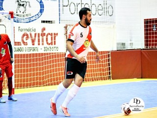 
<a style='margin-left: 5px;' class='btn btn-xs btn-social btn-facebook' href='https://www.facebook.com/sharer/sharer.php?u=https://www.boladovale.com.br/imgs/800-800-90/conteudo/fotos/2025/img4042.jpg' rel='popup' data-width='500' data-height='400'><i class='fa fa-facebook'></i>Compartilhar <span class='hidden-xs'>no Facebook</span>
</a> 
<a class='btn btn-default btn-xs' target='_blank' href='imgs/800-800-90/conteudo/fotos/2025/img4042.jpg'>
<span class='glyphicon glyphicon-cloud-download'></span> Salvar
</a> 
<span></span>