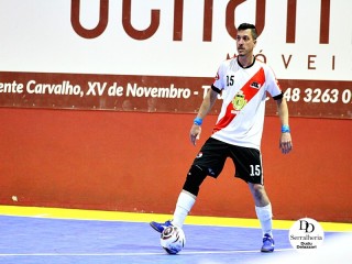 
<a style='margin-left: 5px;' class='btn btn-xs btn-social btn-facebook' href='https://www.facebook.com/sharer/sharer.php?u=https://www.boladovale.com.br/imgs/800-800-90/conteudo/fotos/2025/img4093.jpg' rel='popup' data-width='500' data-height='400'><i class='fa fa-facebook'></i>Compartilhar <span class='hidden-xs'>no Facebook</span>
</a> 
<a class='btn btn-default btn-xs' target='_blank' href='imgs/800-800-90/conteudo/fotos/2025/img4093.jpg'>
<span class='glyphicon glyphicon-cloud-download'></span> Salvar
</a> 
<span></span>