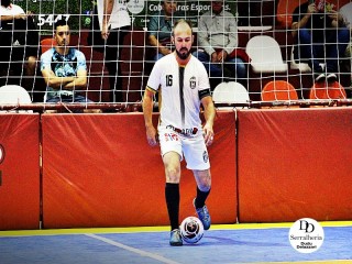 
<a style='margin-left: 5px;' class='btn btn-xs btn-social btn-facebook' href='https://www.facebook.com/sharer/sharer.php?u=https://www.boladovale.com.br/imgs/800-800-90/conteudo/fotos/2030/img4467.jpg' rel='popup' data-width='500' data-height='400'><i class='fa fa-facebook'></i>Compartilhar <span class='hidden-xs'>no Facebook</span>
</a> 
<a class='btn btn-default btn-xs' target='_blank' href='imgs/800-800-90/conteudo/fotos/2030/img4467.jpg'>
<span class='glyphicon glyphicon-cloud-download'></span> Salvar
</a> 
<span></span>