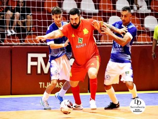 
<a style='margin-left: 5px;' class='btn btn-xs btn-social btn-facebook' href='https://www.facebook.com/sharer/sharer.php?u=https://www.boladovale.com.br/imgs/800-800-90/conteudo/fotos/2033/img3628.jpg' rel='popup' data-width='500' data-height='400'><i class='fa fa-facebook'></i>Compartilhar <span class='hidden-xs'>no Facebook</span>
</a> 
<a class='btn btn-default btn-xs' target='_blank' href='imgs/800-800-90/conteudo/fotos/2033/img3628.jpg'>
<span class='glyphicon glyphicon-cloud-download'></span> Salvar
</a> 
<span></span>