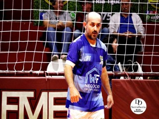 
<a style='margin-left: 5px;' class='btn btn-xs btn-social btn-facebook' href='https://www.facebook.com/sharer/sharer.php?u=https://www.boladovale.com.br/imgs/800-800-90/conteudo/fotos/2033/img3651.jpg' rel='popup' data-width='500' data-height='400'><i class='fa fa-facebook'></i>Compartilhar <span class='hidden-xs'>no Facebook</span>
</a> 
<a class='btn btn-default btn-xs' target='_blank' href='imgs/800-800-90/conteudo/fotos/2033/img3651.jpg'>
<span class='glyphicon glyphicon-cloud-download'></span> Salvar
</a> 
<span></span>