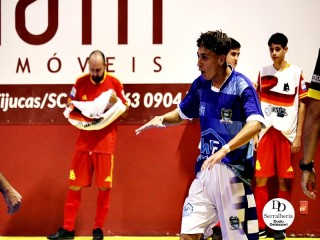 
<a style='margin-left: 5px;' class='btn btn-xs btn-social btn-facebook' href='https://www.facebook.com/sharer/sharer.php?u=https://www.boladovale.com.br/imgs/800-800-90/conteudo/fotos/2033/img3663.jpg' rel='popup' data-width='500' data-height='400'><i class='fa fa-facebook'></i>Compartilhar <span class='hidden-xs'>no Facebook</span>
</a> 
<a class='btn btn-default btn-xs' target='_blank' href='imgs/800-800-90/conteudo/fotos/2033/img3663.jpg'>
<span class='glyphicon glyphicon-cloud-download'></span> Salvar
</a> 
<span></span>