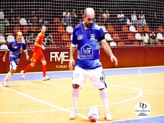 
<a style='margin-left: 5px;' class='btn btn-xs btn-social btn-facebook' href='https://www.facebook.com/sharer/sharer.php?u=https://www.boladovale.com.br/imgs/800-800-90/conteudo/fotos/2033/img3718.jpg' rel='popup' data-width='500' data-height='400'><i class='fa fa-facebook'></i>Compartilhar <span class='hidden-xs'>no Facebook</span>
</a> 
<a class='btn btn-default btn-xs' target='_blank' href='imgs/800-800-90/conteudo/fotos/2033/img3718.jpg'>
<span class='glyphicon glyphicon-cloud-download'></span> Salvar
</a> 
<span></span>