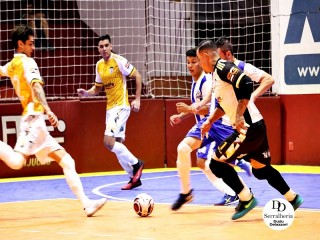 
<a style='margin-left: 5px;' class='btn btn-xs btn-social btn-facebook' href='https://www.facebook.com/sharer/sharer.php?u=https://www.boladovale.com.br/imgs/800-800-90/conteudo/fotos/2034/img3975.jpg' rel='popup' data-width='500' data-height='400'><i class='fa fa-facebook'></i>Compartilhar <span class='hidden-xs'>no Facebook</span>
</a> 
<a class='btn btn-default btn-xs' target='_blank' href='imgs/800-800-90/conteudo/fotos/2034/img3975.jpg'>
<span class='glyphicon glyphicon-cloud-download'></span> Salvar
</a> 
<span></span>