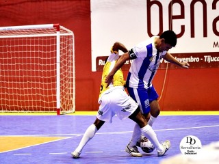 
<a style='margin-left: 5px;' class='btn btn-xs btn-social btn-facebook' href='https://www.facebook.com/sharer/sharer.php?u=https://www.boladovale.com.br/imgs/800-800-90/conteudo/fotos/2034/img4010.jpg' rel='popup' data-width='500' data-height='400'><i class='fa fa-facebook'></i>Compartilhar <span class='hidden-xs'>no Facebook</span>
</a> 
<a class='btn btn-default btn-xs' target='_blank' href='imgs/800-800-90/conteudo/fotos/2034/img4010.jpg'>
<span class='glyphicon glyphicon-cloud-download'></span> Salvar
</a> 
<span></span>