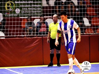
<a style='margin-left: 5px;' class='btn btn-xs btn-social btn-facebook' href='https://www.facebook.com/sharer/sharer.php?u=https://www.boladovale.com.br/imgs/800-800-90/conteudo/fotos/2034/img4042.jpg' rel='popup' data-width='500' data-height='400'><i class='fa fa-facebook'></i>Compartilhar <span class='hidden-xs'>no Facebook</span>
</a> 
<a class='btn btn-default btn-xs' target='_blank' href='imgs/800-800-90/conteudo/fotos/2034/img4042.jpg'>
<span class='glyphicon glyphicon-cloud-download'></span> Salvar
</a> 
<span></span>
