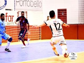 
<a style='margin-left: 5px;' class='btn btn-xs btn-social btn-facebook' href='https://www.facebook.com/sharer/sharer.php?u=https://www.boladovale.com.br/imgs/800-800-90/conteudo/fotos/2035/img3830.jpg' rel='popup' data-width='500' data-height='400'><i class='fa fa-facebook'></i>Compartilhar <span class='hidden-xs'>no Facebook</span>
</a> 
<a class='btn btn-default btn-xs' target='_blank' href='imgs/800-800-90/conteudo/fotos/2035/img3830.jpg'>
<span class='glyphicon glyphicon-cloud-download'></span> Salvar
</a> 
<span></span>