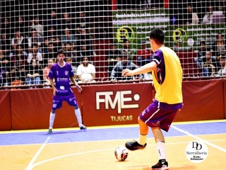 
<a style='margin-left: 5px;' class='btn btn-xs btn-social btn-facebook' href='https://www.facebook.com/sharer/sharer.php?u=https://www.boladovale.com.br/imgs/800-800-90/conteudo/fotos/2037/img4452.jpg' rel='popup' data-width='500' data-height='400'><i class='fa fa-facebook'></i>Compartilhar <span class='hidden-xs'>no Facebook</span>
</a> 
<a class='btn btn-default btn-xs' target='_blank' href='imgs/800-800-90/conteudo/fotos/2037/img4452.jpg'>
<span class='glyphicon glyphicon-cloud-download'></span> Salvar
</a> 
<span></span>