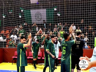 
<a style='margin-left: 5px;' class='btn btn-xs btn-social btn-facebook' href='https://www.facebook.com/sharer/sharer.php?u=https://www.boladovale.com.br/imgs/800-800-90/conteudo/fotos/2037/img4481.jpg' rel='popup' data-width='500' data-height='400'><i class='fa fa-facebook'></i>Compartilhar <span class='hidden-xs'>no Facebook</span>
</a> 
<a class='btn btn-default btn-xs' target='_blank' href='imgs/800-800-90/conteudo/fotos/2037/img4481.jpg'>
<span class='glyphicon glyphicon-cloud-download'></span> Salvar
</a> 
<span></span>