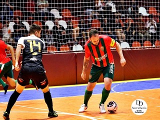 
<a style='margin-left: 5px;' class='btn btn-xs btn-social btn-facebook' href='https://www.facebook.com/sharer/sharer.php?u=https://www.boladovale.com.br/imgs/800-800-90/conteudo/fotos/2038/img4557.jpg' rel='popup' data-width='500' data-height='400'><i class='fa fa-facebook'></i>Compartilhar <span class='hidden-xs'>no Facebook</span>
</a> 
<a class='btn btn-default btn-xs' target='_blank' href='imgs/800-800-90/conteudo/fotos/2038/img4557.jpg'>
<span class='glyphicon glyphicon-cloud-download'></span> Salvar
</a> 
<span></span>