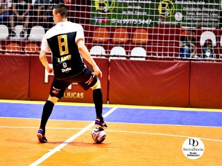
<a style='margin-left: 5px;' class='btn btn-xs btn-social btn-facebook' href='https://www.facebook.com/sharer/sharer.php?u=https://www.boladovale.com.br/imgs/800-800-90/conteudo/fotos/2038/img4608.jpg' rel='popup' data-width='500' data-height='400'><i class='fa fa-facebook'></i>Compartilhar <span class='hidden-xs'>no Facebook</span>
</a> 
<a class='btn btn-default btn-xs' target='_blank' href='imgs/800-800-90/conteudo/fotos/2038/img4608.jpg'>
<span class='glyphicon glyphicon-cloud-download'></span> Salvar
</a> 
<span></span>