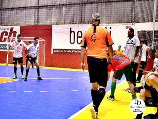 
<a style='margin-left: 5px;' class='btn btn-xs btn-social btn-facebook' href='https://www.facebook.com/sharer/sharer.php?u=https://www.boladovale.com.br/imgs/800-800-90/conteudo/fotos/2038/img4678.jpg' rel='popup' data-width='500' data-height='400'><i class='fa fa-facebook'></i>Compartilhar <span class='hidden-xs'>no Facebook</span>
</a> 
<a class='btn btn-default btn-xs' target='_blank' href='imgs/800-800-90/conteudo/fotos/2038/img4678.jpg'>
<span class='glyphicon glyphicon-cloud-download'></span> Salvar
</a> 
<span></span>