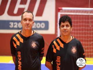 
<a style='margin-left: 5px;' class='btn btn-xs btn-social btn-facebook' href='https://www.facebook.com/sharer/sharer.php?u=https://www.boladovale.com.br/imgs/800-800-90/conteudo/fotos/2048/img9152.jpg' rel='popup' data-width='500' data-height='400'><i class='fa fa-facebook'></i>Compartilhar <span class='hidden-xs'>no Facebook</span>
</a> 
<a class='btn btn-default btn-xs' target='_blank' href='imgs/800-800-90/conteudo/fotos/2048/img9152.jpg'>
<span class='glyphicon glyphicon-cloud-download'></span> Salvar
</a> 
<span></span>