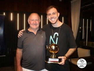 
<a style='margin-left: 5px;' class='btn btn-xs btn-social btn-facebook' href='https://www.facebook.com/sharer/sharer.php?u=https://www.boladovale.com.br/imgs/800-800-90/conteudo/fotos/2053/img9999-68.jpg' rel='popup' data-width='500' data-height='400'><i class='fa fa-facebook'></i>Compartilhar <span class='hidden-xs'>no Facebook</span>
</a> 
<a class='btn btn-default btn-xs' target='_blank' href='imgs/800-800-90/conteudo/fotos/2053/img9999-68.jpg'>
<span class='glyphicon glyphicon-cloud-download'></span> Salvar
</a> 
<span></span>