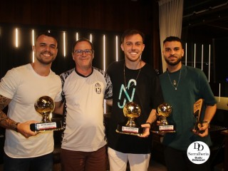 
<a style='margin-left: 5px;' class='btn btn-xs btn-social btn-facebook' href='https://www.facebook.com/sharer/sharer.php?u=https://www.boladovale.com.br/imgs/800-800-90/conteudo/fotos/2053/img9999-69.jpg' rel='popup' data-width='500' data-height='400'><i class='fa fa-facebook'></i>Compartilhar <span class='hidden-xs'>no Facebook</span>
</a> 
<a class='btn btn-default btn-xs' target='_blank' href='imgs/800-800-90/conteudo/fotos/2053/img9999-69.jpg'>
<span class='glyphicon glyphicon-cloud-download'></span> Salvar
</a> 
<span></span>