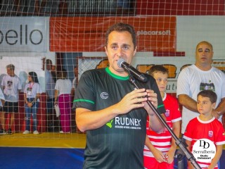 
<a style='margin-left: 5px;' class='btn btn-xs btn-social btn-facebook' href='https://www.facebook.com/sharer/sharer.php?u=https://www.boladovale.com.br/imgs/800-800-90/conteudo/fotos/2056/img7346.jpg' rel='popup' data-width='500' data-height='400'><i class='fa fa-facebook'></i>Compartilhar <span class='hidden-xs'>no Facebook</span>
</a> 
<a class='btn btn-default btn-xs' target='_blank' href='imgs/800-800-90/conteudo/fotos/2056/img7346.jpg'>
<span class='glyphicon glyphicon-cloud-download'></span> Salvar
</a> 
<span></span>