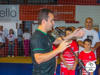 
<a style='margin-left: 5px;' class='btn btn-xs btn-social btn-facebook' href='https://www.facebook.com/sharer/sharer.php?u=https://www.boladovale.com.br/imgs/800-800-90/conteudo/fotos/2056/img7348.jpg' rel='popup' data-width='500' data-height='400'><i class='fa fa-facebook'></i>Compartilhar <span class='hidden-xs'>no Facebook</span>
</a> 
<a class='btn btn-default btn-xs' target='_blank' href='imgs/800-800-90/conteudo/fotos/2056/img7348.jpg'>
<span class='glyphicon glyphicon-cloud-download'></span> Salvar
</a> 
<span></span>