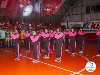 
<a style='margin-left: 5px;' class='btn btn-xs btn-social btn-facebook' href='https://www.facebook.com/sharer/sharer.php?u=https://www.boladovale.com.br/imgs/800-800-90/conteudo/fotos/2056/img7353.jpg' rel='popup' data-width='500' data-height='400'><i class='fa fa-facebook'></i>Compartilhar <span class='hidden-xs'>no Facebook</span>
</a> 
<a class='btn btn-default btn-xs' target='_blank' href='imgs/800-800-90/conteudo/fotos/2056/img7353.jpg'>
<span class='glyphicon glyphicon-cloud-download'></span> Salvar
</a> 
<span></span>