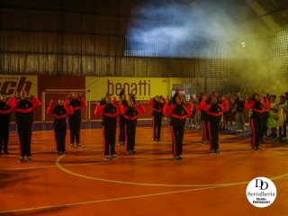 
<a style='margin-left: 5px;' class='btn btn-xs btn-social btn-facebook' href='https://www.facebook.com/sharer/sharer.php?u=https://www.boladovale.com.br/imgs/800-800-90/conteudo/fotos/2056/img7372.jpg' rel='popup' data-width='500' data-height='400'><i class='fa fa-facebook'></i>Compartilhar <span class='hidden-xs'>no Facebook</span>
</a> 
<a class='btn btn-default btn-xs' target='_blank' href='imgs/800-800-90/conteudo/fotos/2056/img7372.jpg'>
<span class='glyphicon glyphicon-cloud-download'></span> Salvar
</a> 
<span></span>