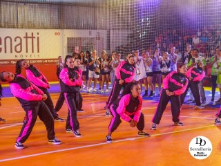 
<a style='margin-left: 5px;' class='btn btn-xs btn-social btn-facebook' href='https://www.facebook.com/sharer/sharer.php?u=https://www.boladovale.com.br/imgs/800-800-90/conteudo/fotos/2056/img7389.jpg' rel='popup' data-width='500' data-height='400'><i class='fa fa-facebook'></i>Compartilhar <span class='hidden-xs'>no Facebook</span>
</a> 
<a class='btn btn-default btn-xs' target='_blank' href='imgs/800-800-90/conteudo/fotos/2056/img7389.jpg'>
<span class='glyphicon glyphicon-cloud-download'></span> Salvar
</a> 
<span></span>