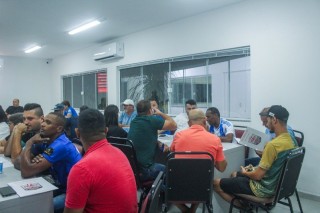 
<a style='margin-left: 5px;' class='btn btn-xs btn-social btn-facebook' href='https://www.facebook.com/sharer/sharer.php?u=https://www.boladovale.com.br/imgs/800-800-90/conteudo/fotos/2057/img7538.jpg' rel='popup' data-width='500' data-height='400'><i class='fa fa-facebook'></i>Compartilhar <span class='hidden-xs'>no Facebook</span>
</a> 
<a class='btn btn-default btn-xs' target='_blank' href='imgs/800-800-90/conteudo/fotos/2057/img7538.jpg'>
<span class='glyphicon glyphicon-cloud-download'></span> Salvar
</a> 
<span></span>