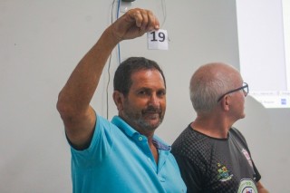 
<a style='margin-left: 5px;' class='btn btn-xs btn-social btn-facebook' href='https://www.facebook.com/sharer/sharer.php?u=https://www.boladovale.com.br/imgs/800-800-90/conteudo/fotos/2057/img7600.jpg' rel='popup' data-width='500' data-height='400'><i class='fa fa-facebook'></i>Compartilhar <span class='hidden-xs'>no Facebook</span>
</a> 
<a class='btn btn-default btn-xs' target='_blank' href='imgs/800-800-90/conteudo/fotos/2057/img7600.jpg'>
<span class='glyphicon glyphicon-cloud-download'></span> Salvar
</a> 
<span></span>