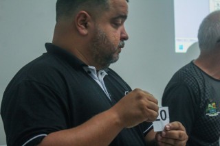 
<a style='margin-left: 5px;' class='btn btn-xs btn-social btn-facebook' href='https://www.facebook.com/sharer/sharer.php?u=https://www.boladovale.com.br/imgs/800-800-90/conteudo/fotos/2057/img7665.jpg' rel='popup' data-width='500' data-height='400'><i class='fa fa-facebook'></i>Compartilhar <span class='hidden-xs'>no Facebook</span>
</a> 
<a class='btn btn-default btn-xs' target='_blank' href='imgs/800-800-90/conteudo/fotos/2057/img7665.jpg'>
<span class='glyphicon glyphicon-cloud-download'></span> Salvar
</a> 
<span></span>