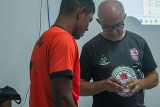 
<a style='margin-left: 5px;' class='btn btn-xs btn-social btn-facebook' href='https://www.facebook.com/sharer/sharer.php?u=https://www.boladovale.com.br/imgs/800-800-90/conteudo/fotos/2057/img7674.jpg' rel='popup' data-width='500' data-height='400'><i class='fa fa-facebook'></i>Compartilhar <span class='hidden-xs'>no Facebook</span>
</a> 
<a class='btn btn-default btn-xs' target='_blank' href='imgs/800-800-90/conteudo/fotos/2057/img7674.jpg'>
<span class='glyphicon glyphicon-cloud-download'></span> Salvar
</a> 
<span></span>