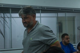 
<a style='margin-left: 5px;' class='btn btn-xs btn-social btn-facebook' href='https://www.facebook.com/sharer/sharer.php?u=https://www.boladovale.com.br/imgs/800-800-90/conteudo/fotos/2057/img7713.jpg' rel='popup' data-width='500' data-height='400'><i class='fa fa-facebook'></i>Compartilhar <span class='hidden-xs'>no Facebook</span>
</a> 
<a class='btn btn-default btn-xs' target='_blank' href='imgs/800-800-90/conteudo/fotos/2057/img7713.jpg'>
<span class='glyphicon glyphicon-cloud-download'></span> Salvar
</a> 
<span></span>