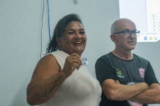 
<a style='margin-left: 5px;' class='btn btn-xs btn-social btn-facebook' href='https://www.facebook.com/sharer/sharer.php?u=https://www.boladovale.com.br/imgs/800-800-90/conteudo/fotos/2057/img7766.jpg' rel='popup' data-width='500' data-height='400'><i class='fa fa-facebook'></i>Compartilhar <span class='hidden-xs'>no Facebook</span>
</a> 
<a class='btn btn-default btn-xs' target='_blank' href='imgs/800-800-90/conteudo/fotos/2057/img7766.jpg'>
<span class='glyphicon glyphicon-cloud-download'></span> Salvar
</a> 
<span></span>